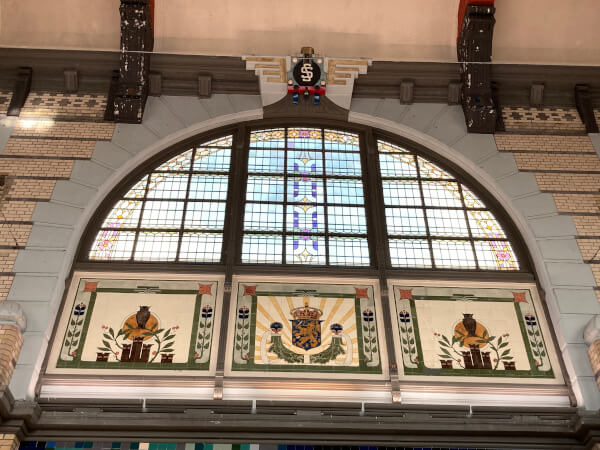 Art Nouveau stationshal in Leeuwarden